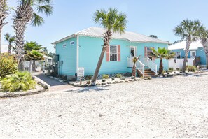 House, 3 Bedrooms, Accessible, Balcony | Exterior