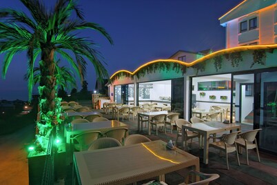 Perla Blanca Hotel