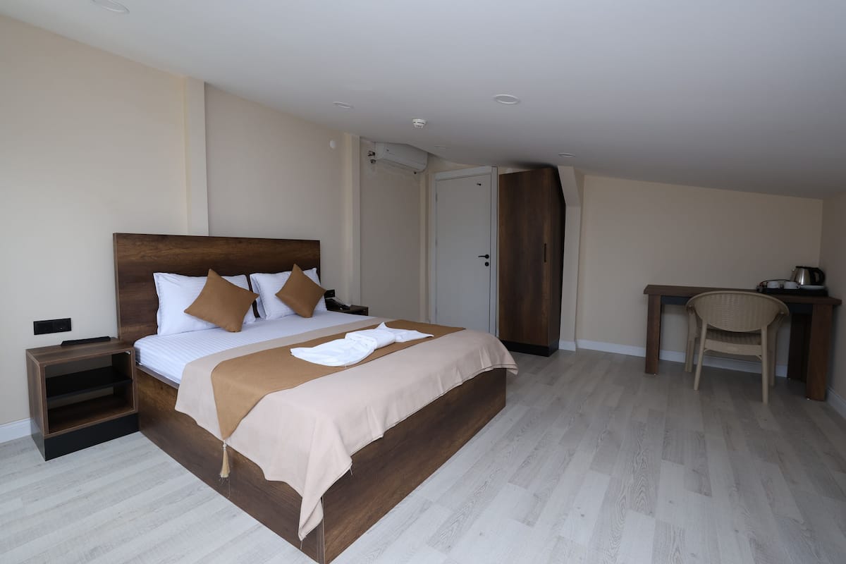 Junior Suite, Sea View | 1 bedroom, premium bedding, desk, blackout drapes