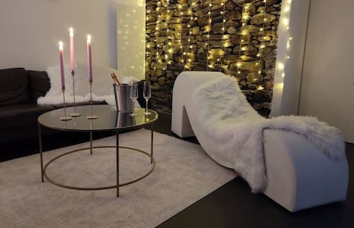 Romantic gite with private spa Nantes Beaujoire