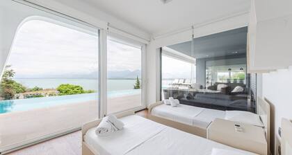 Exclusive Lake Villa