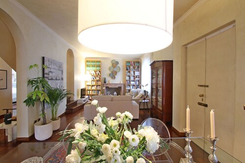 Villa à Colombiera-molicciara avec 4 chambres à coucher, 8 couchages