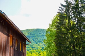 Exterior - Mountain lodge Bijele stijene (Planinarski dom) (Tuk Vojni)