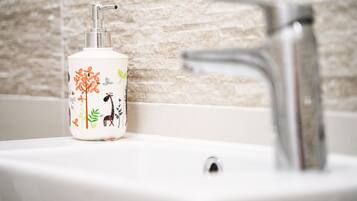 Douche, papier toilette