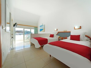 Caja fuerte, cortinas opacas, cunas gratuitas y wifi gratis