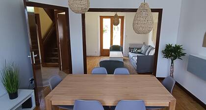 Maison familiale avec Jardin à proximité du centre-ville