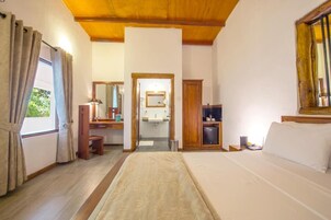 Standard Room | In-room safe, free WiFi