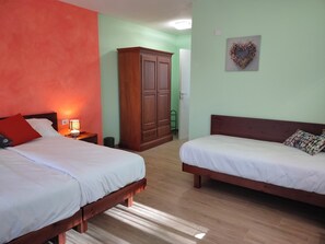 Comfort Apartment | Individually furnished, desk, blackout drapes, soundproofing - Le Acacie (Torreano)