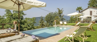 Villa a Uscio con 4 camere da letto e 16 posti letto