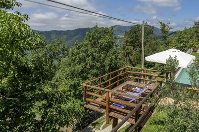 Villa in Uscio with 4 bedrooms sleeps 16