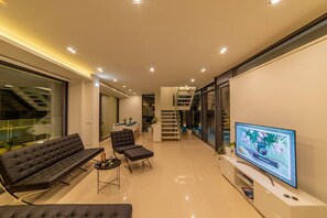 Villa, 4 chambres, piscine privée, vue jardin | Intérieur