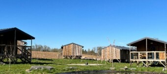 Lodge Quattro