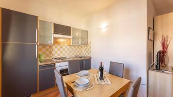Apartment, Mehrere Schlafzimmer, Balkon | Speisen