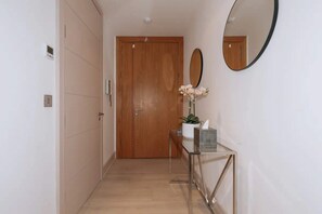 Basic Apartment, 2 Double Beds | Interior - Modern 2BD Flat With Balcony on the Grand Canal (Dublin)