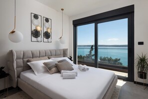 Villa, 6 habitaciones, balcón, vistas a la piscina | 6 dormitorios
