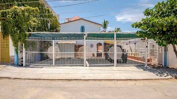 Apartment, 1 Bedroom, Patio | Parking | Free self-parking