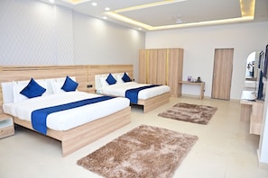 Family Suite | Premium bedding, minibar, desk, laptop workspace - The Dwelling inn (Greater Noida)