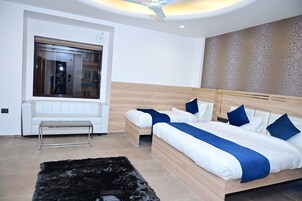 1 habitación, ropa de cama de alta calidad, minibar y escritorio 