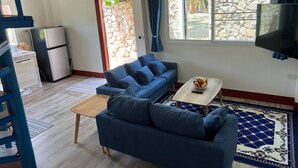 Appartement, 2 slaapkamers, terras, uitzicht op bergen | Woonkamer | Boeken