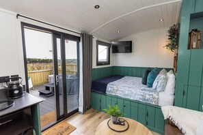 1 chambre, literie de qualité supérieure, fer et planche à repasser