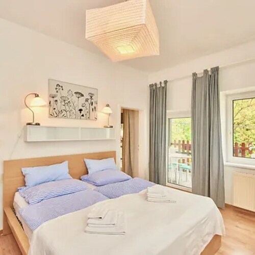 Payerbach Apartments - Apartment Top 2 with balcony