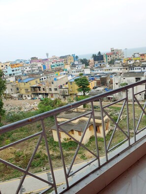 华丽四人房 | 城市景观