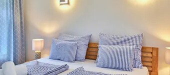 Altstadt Apartments Melk - Deluxe Apartment with Garden View