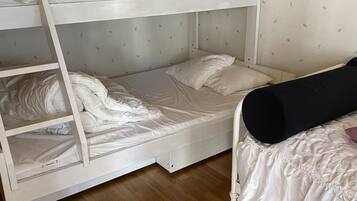 5 chambres, fer et planche Ă repasser, Wi-Fi gratuit, draps fournis