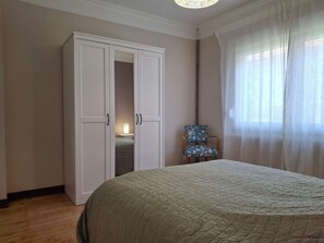 5 sovrum, strykjärn/strykbräda, resesäng och gratis wi-fi