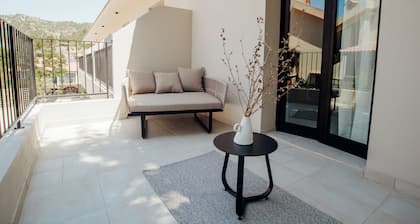 Thymises Boutique Hotel