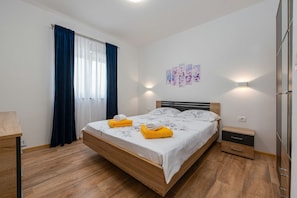 Villa, 3 Bedrooms, Private Pool, Mountain View | 3 bedrooms, free cots/infant beds, bed sheets