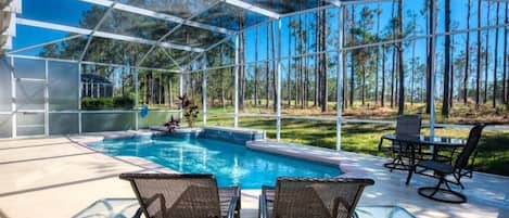 حمّام سباحة خارجي