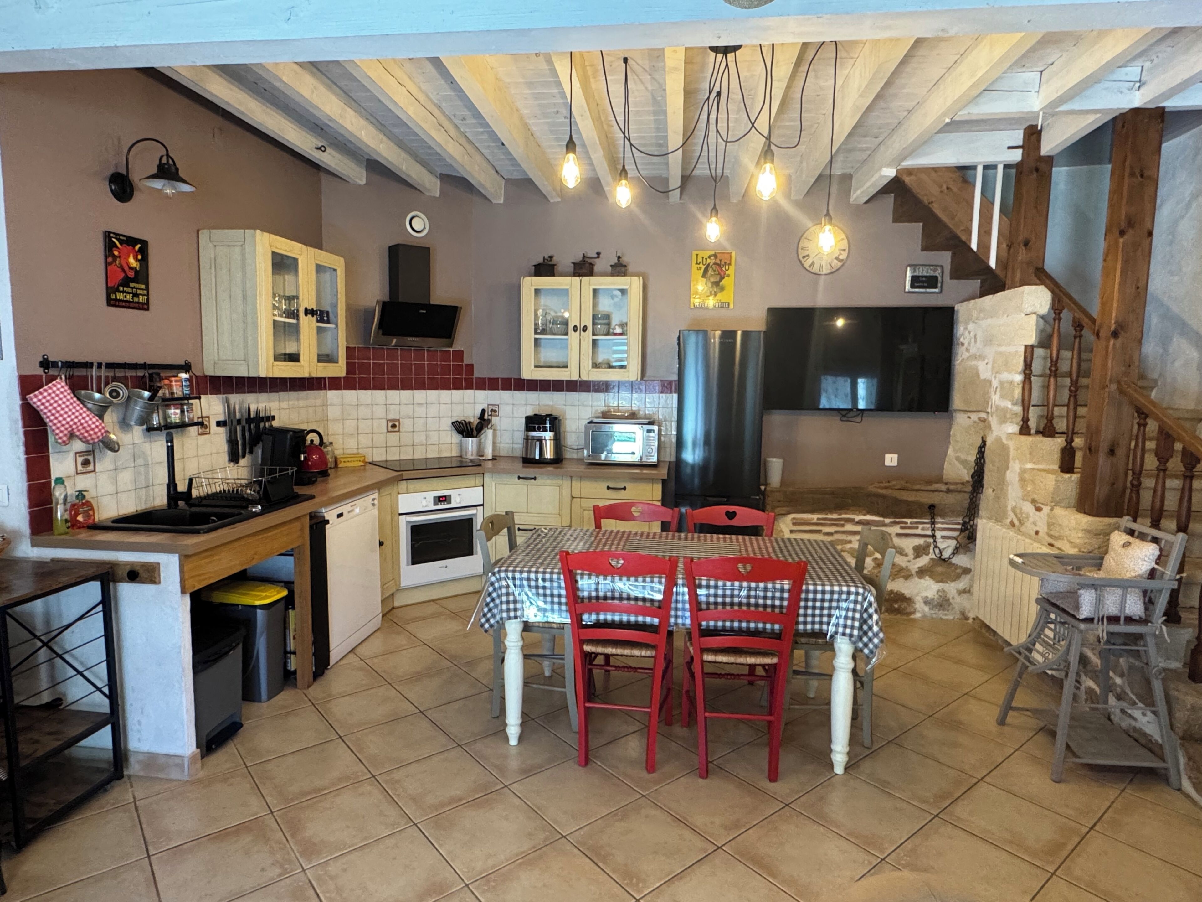 Refrigerador, microondas, horno, placa de cocina