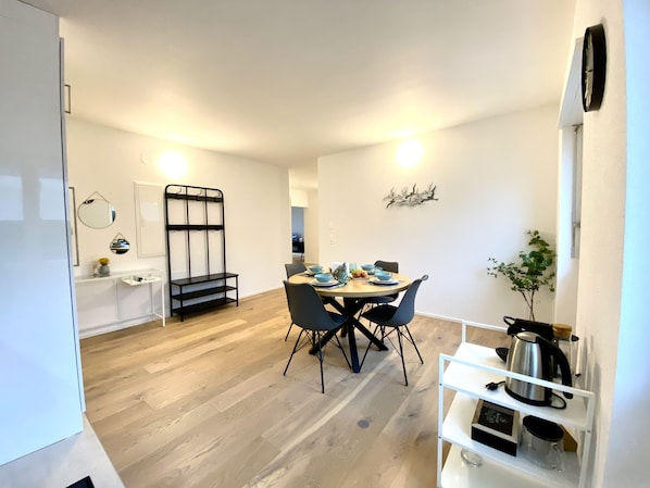 Dining - GLAD Spot: Liestal | Central | Design | Netflix (Liestal)