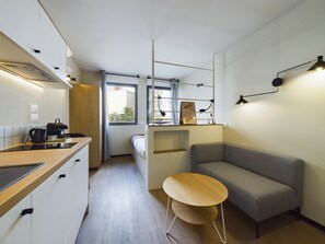 Appart M Standard | Desk, soundproofing, free WiFi, bed sheets - Hife Paris Gentilly (Gentilly)