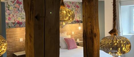 1 slaapkamer, een strijkplank/strijkijzer, wifi, beddengoed