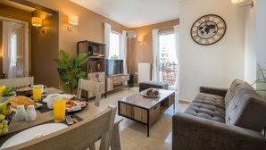Artdeco Luxury Suites #C4 | Oppholdsområde