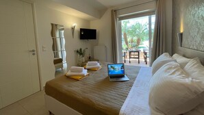 Artdeco Luxury Suites #A4