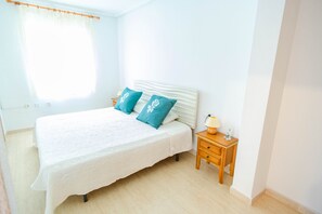 5 soverom, strykejern/-brett, wi-fi og sengetøy