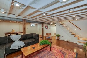 Interior - Charming mid-century home with huge patio close to Rupp, UK, and Keeneland (Lexington)