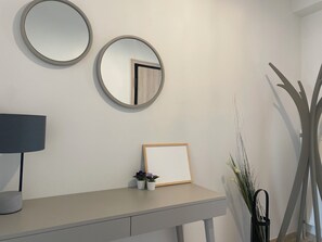 Appartamento, 2 camere da letto, balcone, vista città | Interni