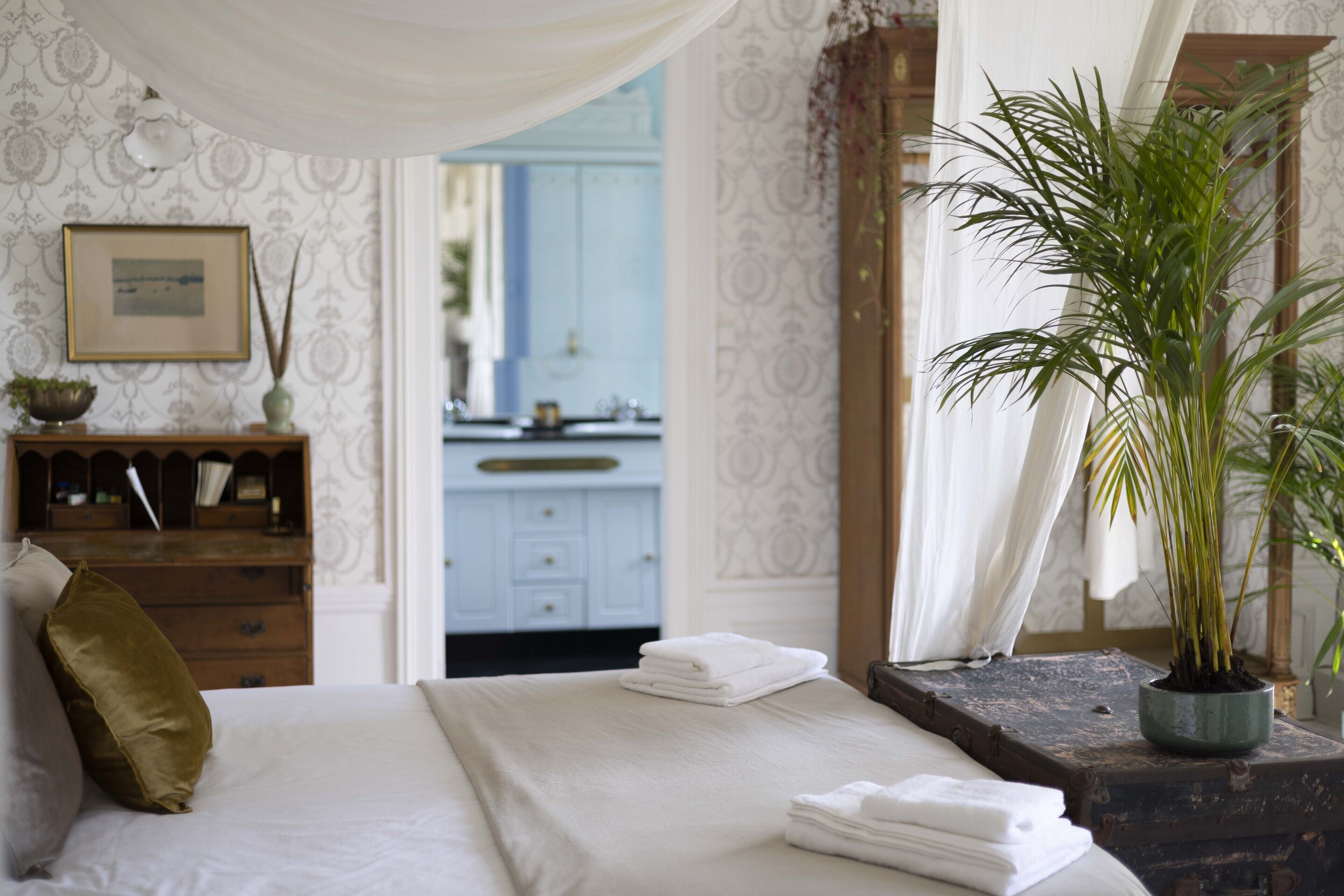 1 chambre, bureau, Wi-Fi gratuit, draps fournis