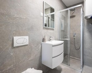 Bathroom - Salt&soul Residence Apartment With sea View (Povljana)