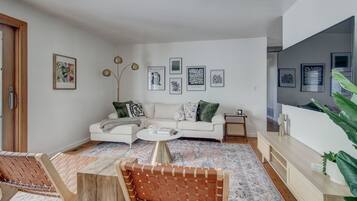 Smart-TV, Tischtennisplatte