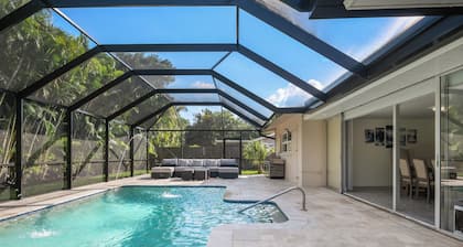 Naples Dream Escape 4BR Home, heated pool, 10min from Beach