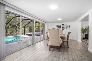 Interior - Naples Dream Escape 4BR Home, heated pool, 10min from Beach (Naples)