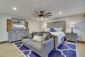 4 bedrooms, iron/ironing board, bed sheets - Townhome < 1 Mi to Camelback Mountain Resort (Tannersville)