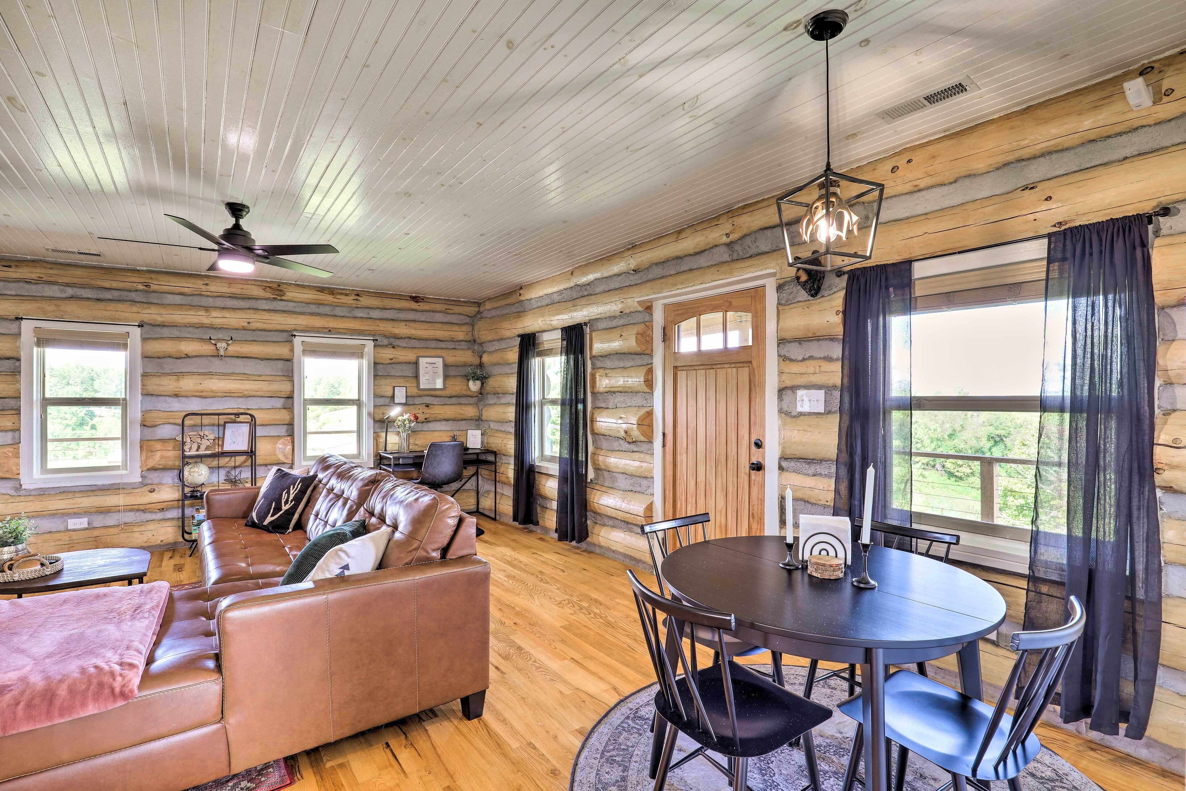 House (2 Bedrooms) | Interior