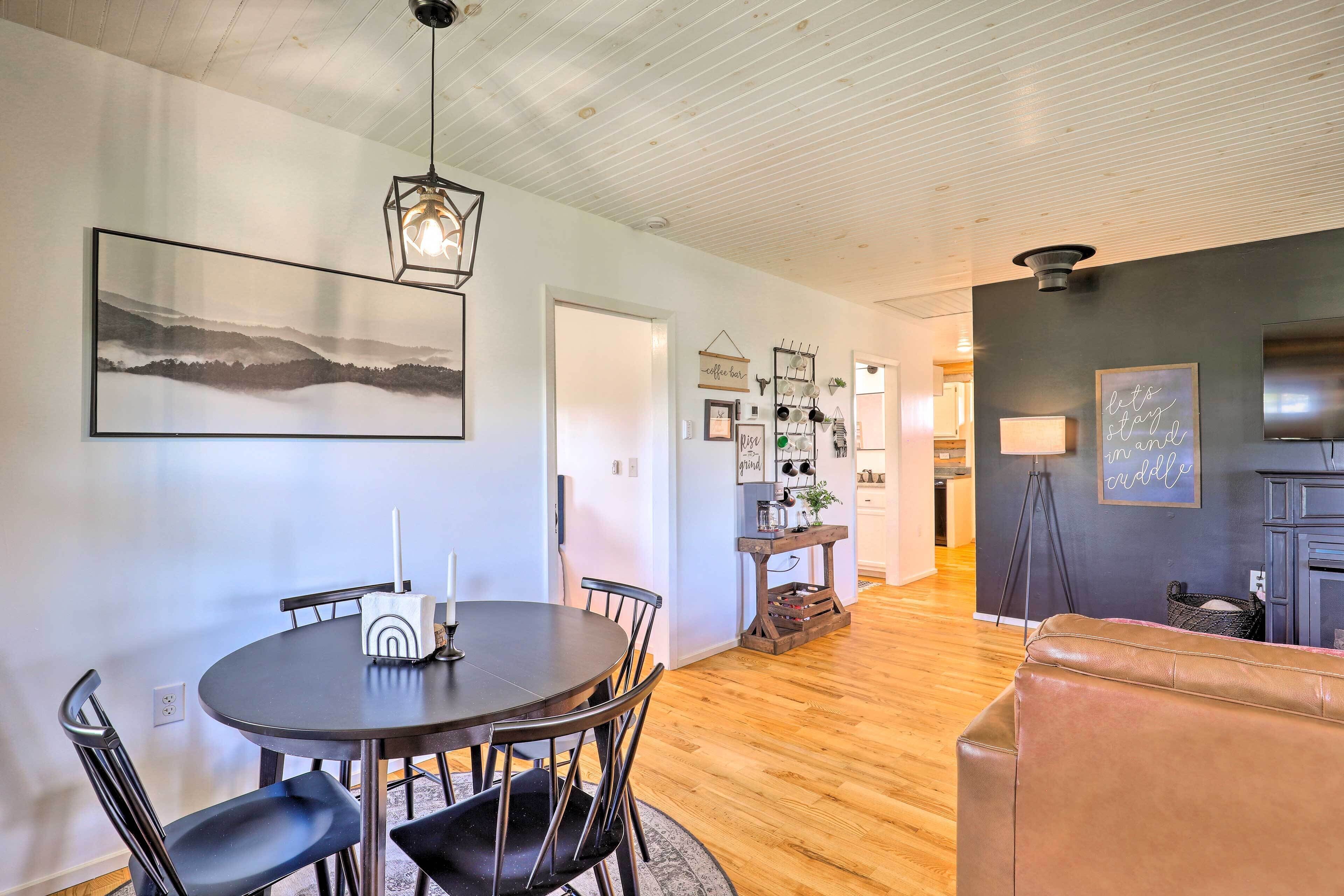 House (2 Bedrooms) | Interior