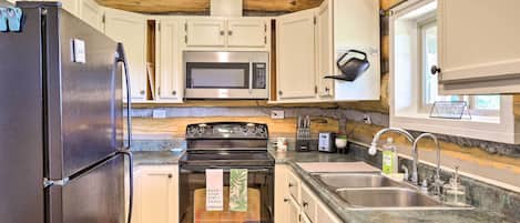 House (2 Bedrooms) | Interior